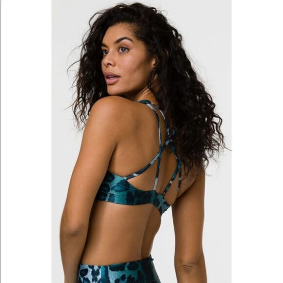 Onzie Flow Mudra Strappy Sports Bra - Picture 3 of 10